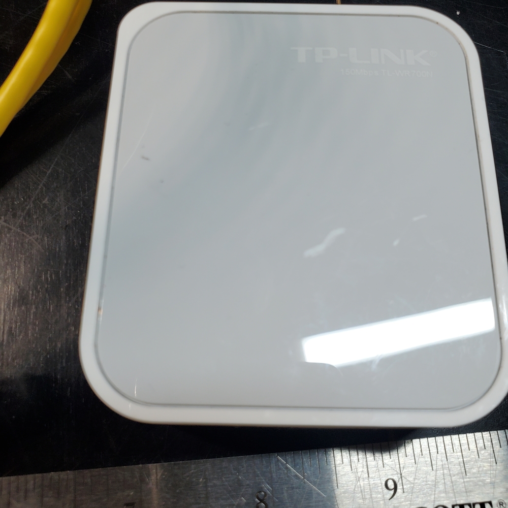 TP-Link White Compact Router - Picture 6 of 9
